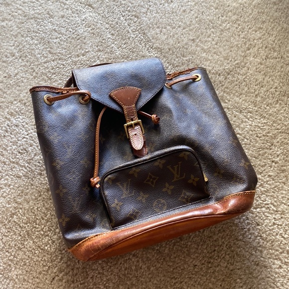 Louis Vuitton Montsouris Backpack - Picture 2 of 10